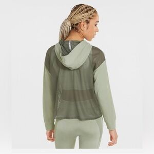 Puma Train Pearl Women's Hoodie size XL